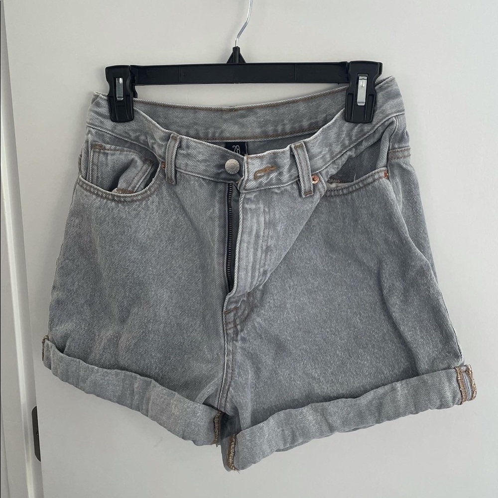 BDG gray shorts
